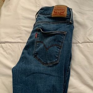 Levi’s dark denim slimming boot